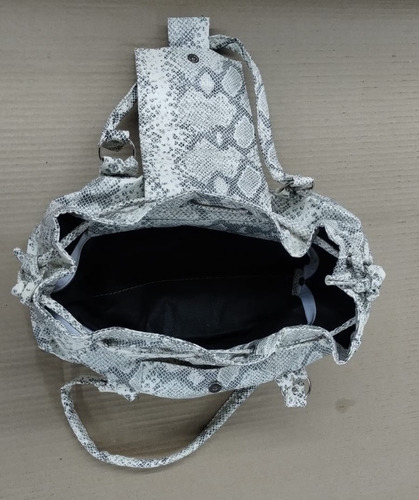 Cartera Reptil Grande 30x40 Como Nueva, Bien Cuidada!!!! Reptil Reptil Metal Reptil (Usado)