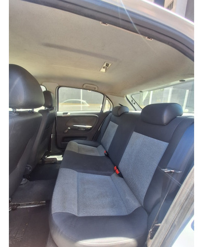 Volkswagen Gol 1.6 MI HIGHLINE 8V FLEX 4P MANUAL