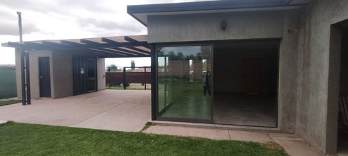 Casa En Venta Con Pileta Vistalba Lujan De Cuyo