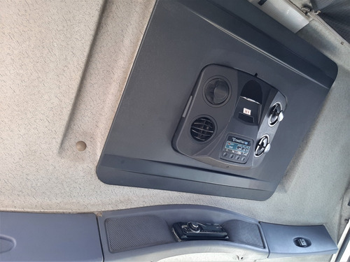 Mercedes Benz 1718 4x2 Com Baú Ano 2010/11