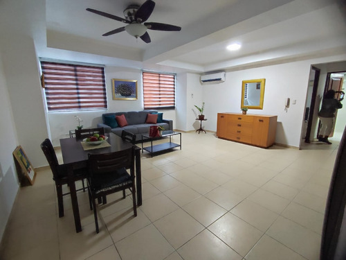 Apartamento Amueblado En Gazcue Santo Domingo, Próximo A Unibe Y Apec