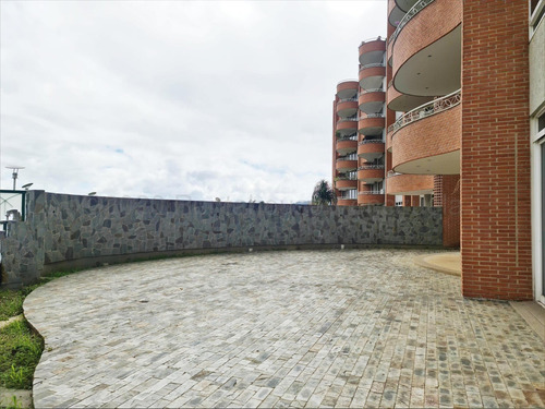 Amplio Apartamento En Venta Mirador De Los Campitos 24-25194