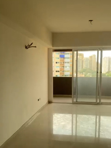 Apartamento En Res. Agua Viva Cod. India-1875