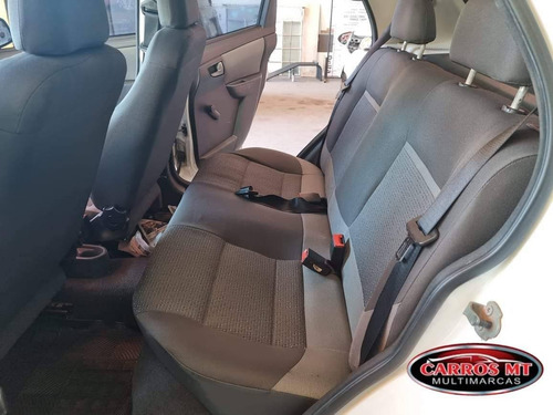Imagem 8 de 10 de Chevrolet Celta 1.0 Mpfi Lt 8v Flex 4p Manual