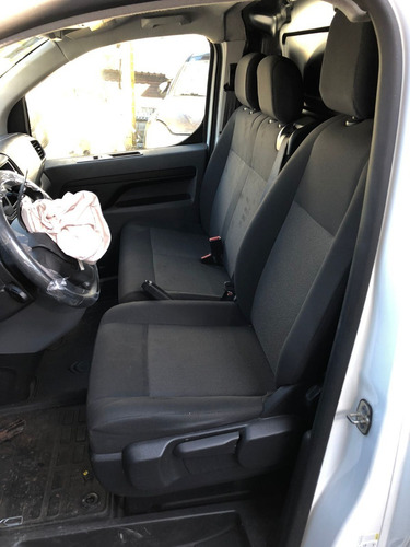 Citroen Jumpy 2021 1.6 Turbo 23.000km - Solicite Peças Rs Au