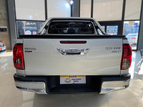 Toyota Hilux 2.8 Cd Srx 177cv 4x4 At 2017