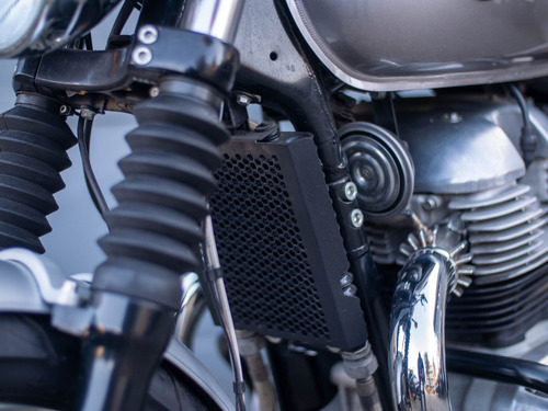 Imagen 14 de 20 de Royal Enfield Interceptor 865 Silver Customizada