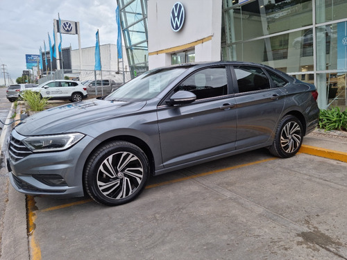 Imagen 10 de 25 de Vw Vento Highline 1.4 Automatico 2021 Ugarcia Us
