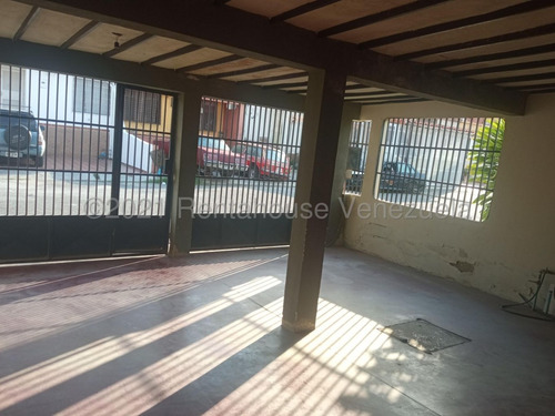 Imagen 8 de 30 de Casas En Venta Cabudare El Amanecer, Arnaldo J. López Tlf. 04245257450 Codigo 22-8414 Lara, Venezuela