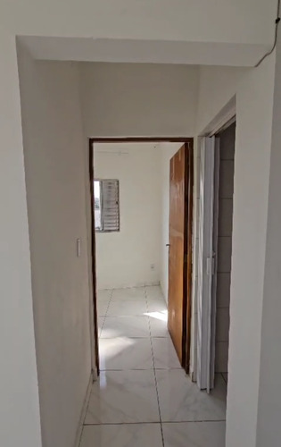 Aluga-se Apartamento 1 Dormitório Com Sacada