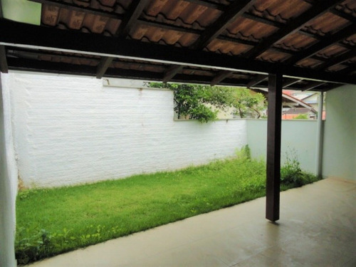 Lindo Triplex Geminado Com Acabamento Impecável Possuindo 3 Quartos Sendo 1 Suite, Proximo De Escolas, Mercado, Farmacias E Pronto Para Morar.agende Sua Visita. - 3577700v
