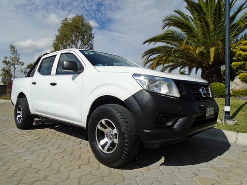 Nissan NP300 2.4 Doble Cabina Se Aa Pack Seg Mt