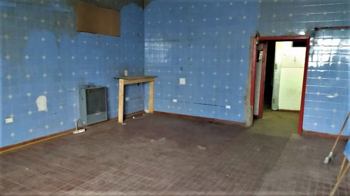 Imagen 2 de 7 de Depósito/ Local En Venta Sobre Av. 12 De Octubre/ Bariloche