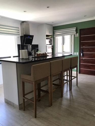 Casa En Venta En Ayres Plaza, Pilar, G.b.a. Zona Norte