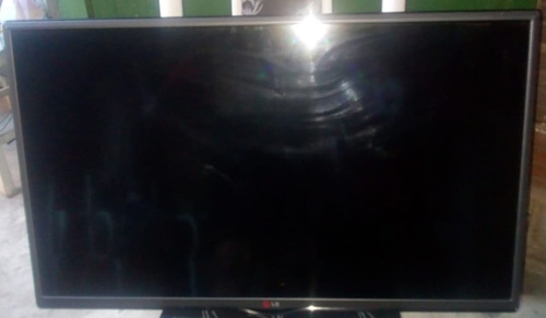 Tv LG Led 32 Polegadas, Com Tela Quebrada
