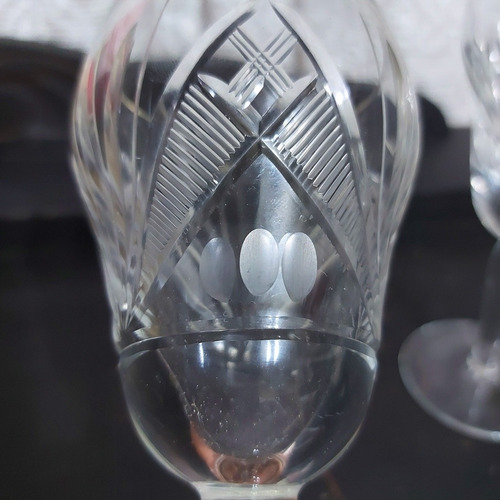 Imagem 8 de 8 de Taça Vinho Cristal 2 Unidades 150ml Lapidado A Mão Antigo