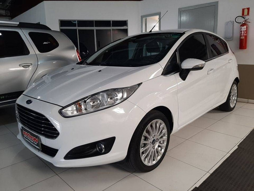 Imagem 1 de 15 de Ford Fiesta 1.6 Titanium Hatch Flex Manual Couro Som Usb