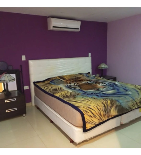 Venta Espectacular Town House Margarita 135mts2/5h/4b/2pe. Lesamo