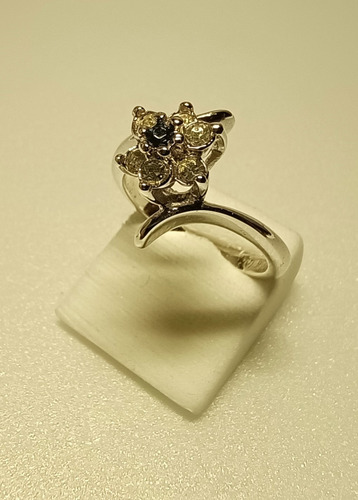 Anillo Dama Stras Pellisco Sobre Metal Rodinado Usado Rodinado 15