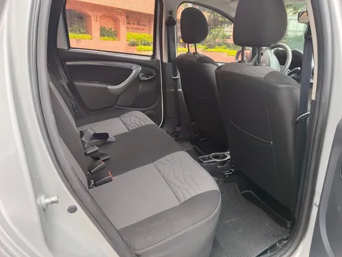 Renault Duster DYNAMIQUE 4X4 2000CC MT AA