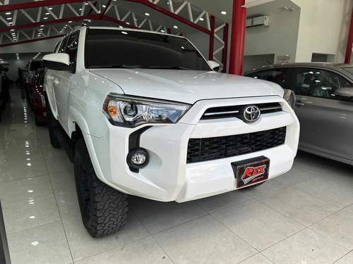 Imagen 2 de 12 de Toyota 4runner Sr5