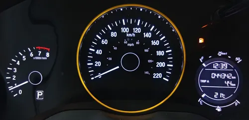 Honda HR-V 1.8 Uniq Cvt