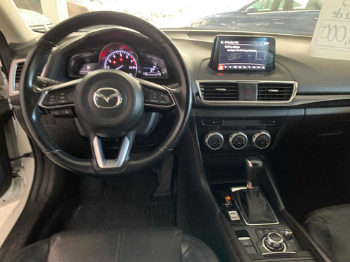 Imagen 8 de 13 de Mazda 3 2017 2.5 S Grand Touring Sedan At