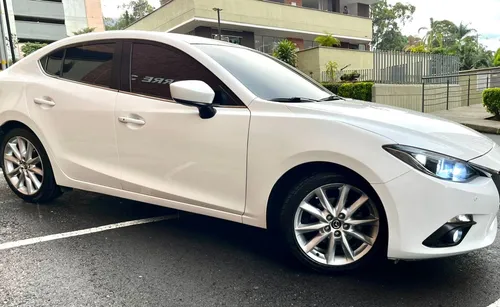Mazda 3 2.0 Touring