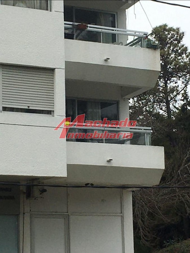 Imagen 2 de 24 de Venta De Apartamento De 1 Dormitorio En Punta Del Este