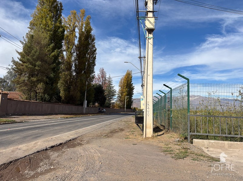 Parcela De Agrado En Sector Los Villares, Calle Larga.