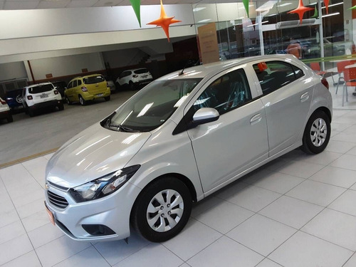 Imagem 2 de 9 de Chevrolet Onix 1.0 Mpfi Lt 8v Flex 4p Manual
