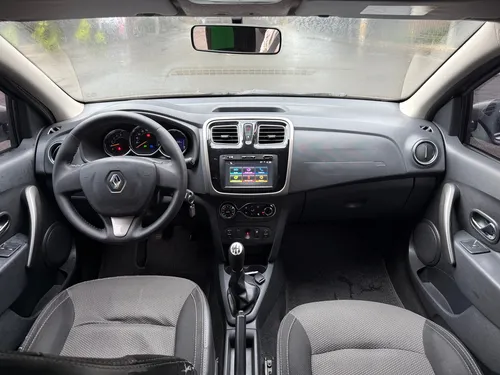 Renault Logan 1.6 Privilege / Intens