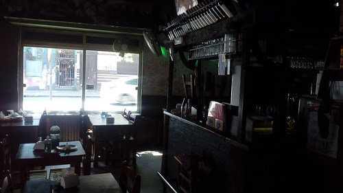 Casa 3 Dormitorios En Cordon, Con Local Comercial Contiguo.