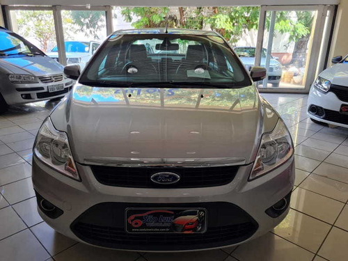 Imagem 2 de 15 de Ford Focus Sedan 2.0 16v 4p