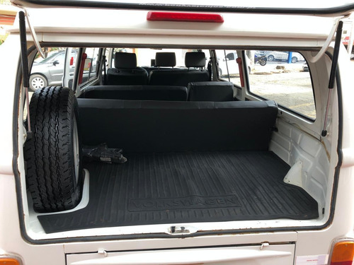 Volkswagen Kombi Standard 1.4 Mi Total Flex 8v