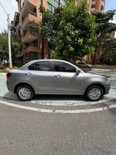 Suzuki Swift Dzire Sedan 2023 Segundo Dueño Mecánico