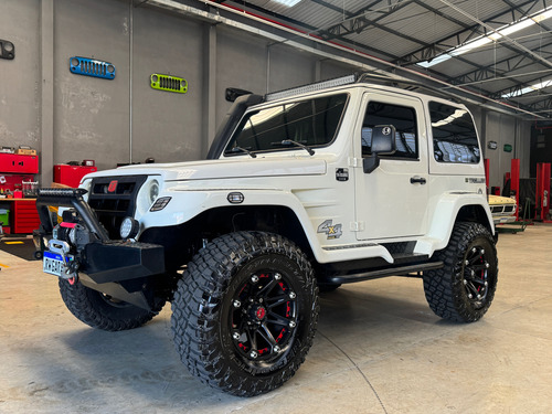 Troller T4 3.2 2p