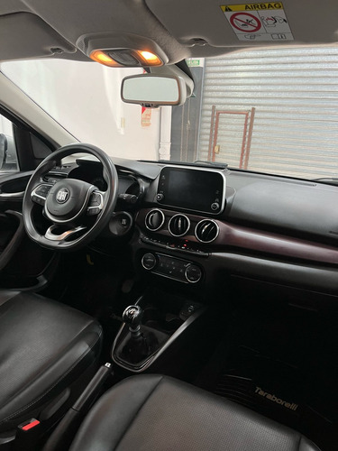 Fiat Cronos 1.8 16v Precision