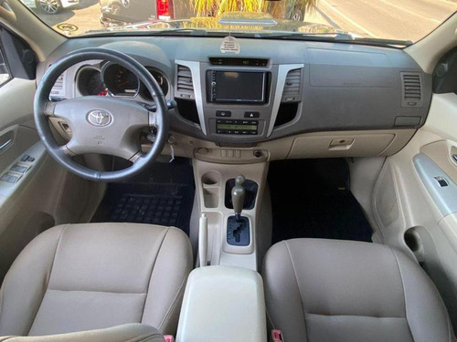 Toyota Hilux SW4 SRV D4-D 4x4 3.0 TDI Dies. Aut