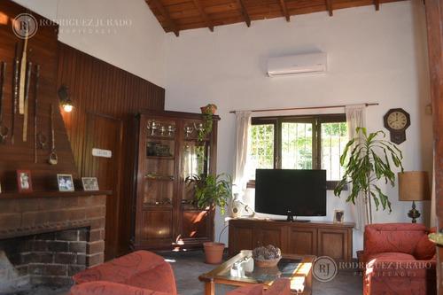 Imagen 8 de 12 de Casa Estilo Campo - Ingeniero Maschwitz- La Bota