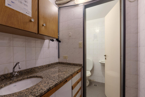 Oficina Comercial, Dos Oficinas155m2 Aprox, Galería Victoria Mal, Centro, Peatonal.