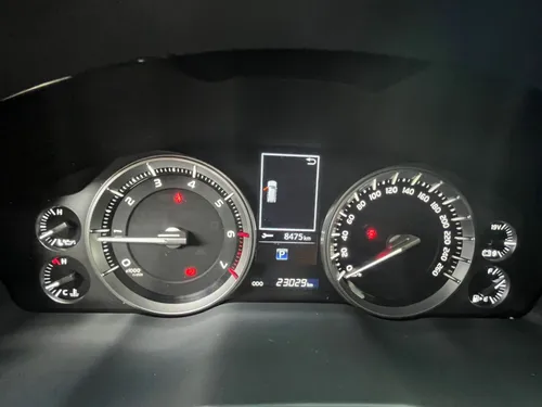 Toyota Land Cruiser Lc 200