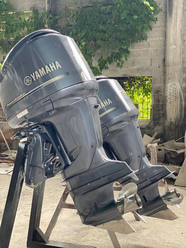 Imagen 10 de 10 de Pareja Motores Yamaha Four Troke 250hp Lv1205