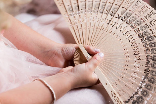 Imagen 8 de 9 de Abanico Madera Sándalo Estilo Español Casamiento Souvenir