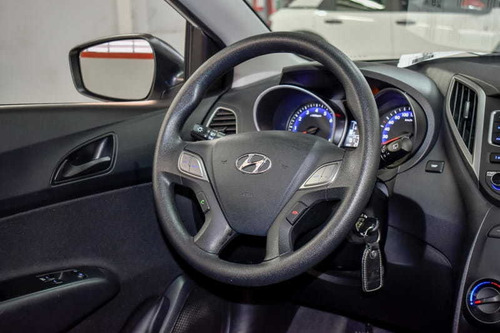 Imagem 6 de 14 de Hyundai Hb20 Unique 1.0 Flex 12v Mec