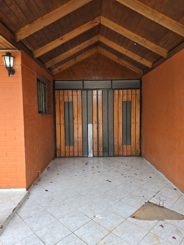 Venta De Casa En Pudahuel, 2dormitorios, 1baño