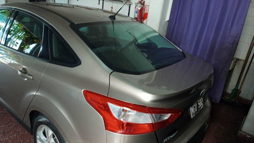 Ford Focus Iii 2.0 Sedan Se Plus Mt 2013