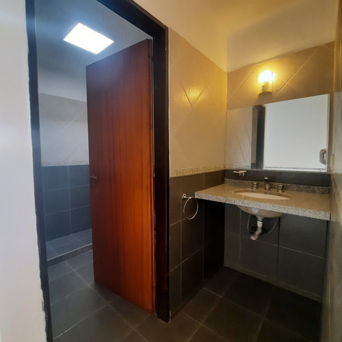 Imagen 14 de 15 de Duplex 2 Dormitorios Con Cochera, Pileta Y Quincho