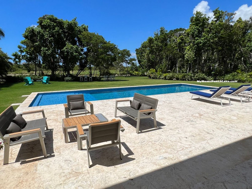 Renta Nuevo Villa Punta Cana Resort: 4 Dormitorios, Piscina