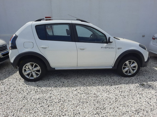 Renault Sandero Stepway 1.6 Privilege